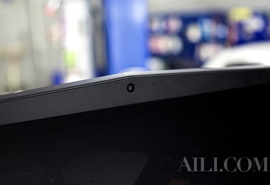 最新Alienware 17体验 17.3寸IPS高清屏幕