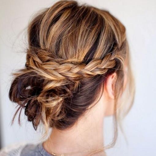 摒弃一成不变的发型 动起手来发现不一样的造型灵感