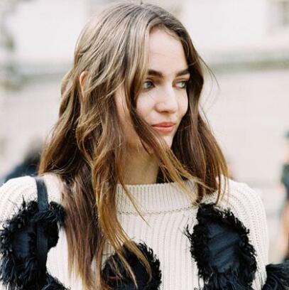 15张街拍照片 带来发型灵感让你美在春天