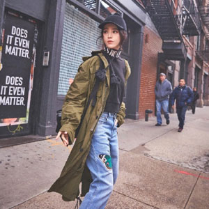 范冰冰过年瘦出了小蛮腰，你春节不止胖十斤吧！