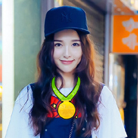 左手右手一个慢动作 轻松打造迷人卷发