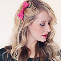 一个蝴蝶结发夹轻松打造8款发型