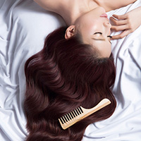 挑对梳子选对方法 还愁没有好发质？