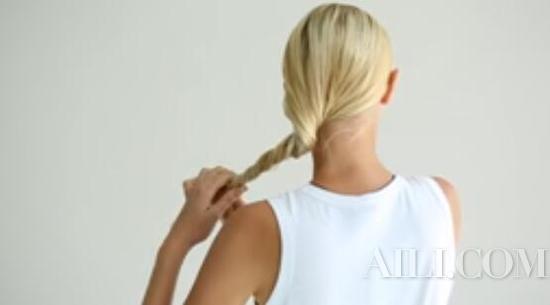 健身不能放纵形象 千万别错过拉风又实用的运动发型