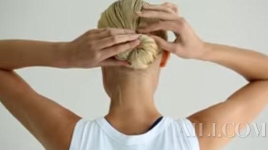 健身不能放纵形象 千万别错过拉风又实用的运动发型