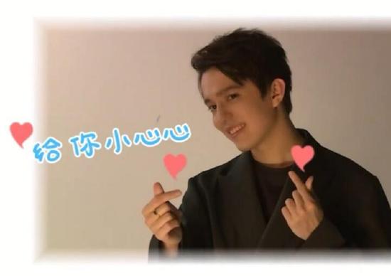 迪玛希海量美图洗洗眼 《歌手》进口小哥哥帅翻