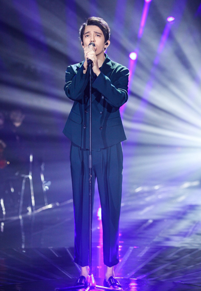 迪玛希海量美图洗洗眼 《歌手》进口小哥哥帅翻