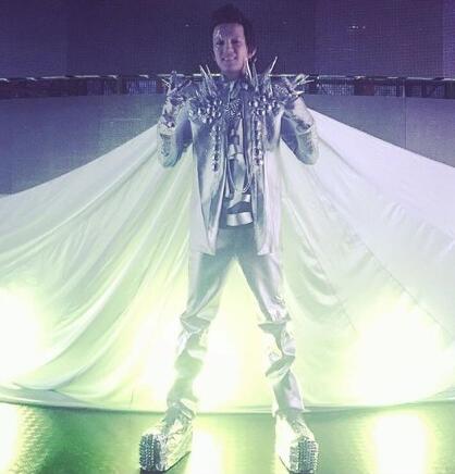 迪玛希海量美图洗洗眼 《歌手》进口小哥哥帅翻