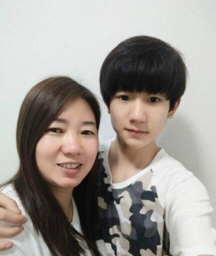 认婆婆啦！杨洋李易峰陈伟霆TFBOYS妈妈大盘点