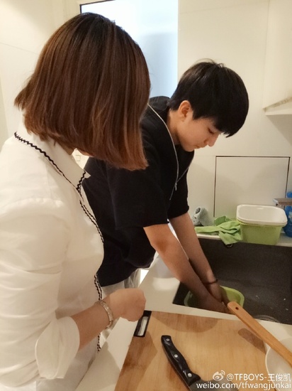 认婆婆啦！杨洋李易峰陈伟霆TFBOYS妈妈大盘点