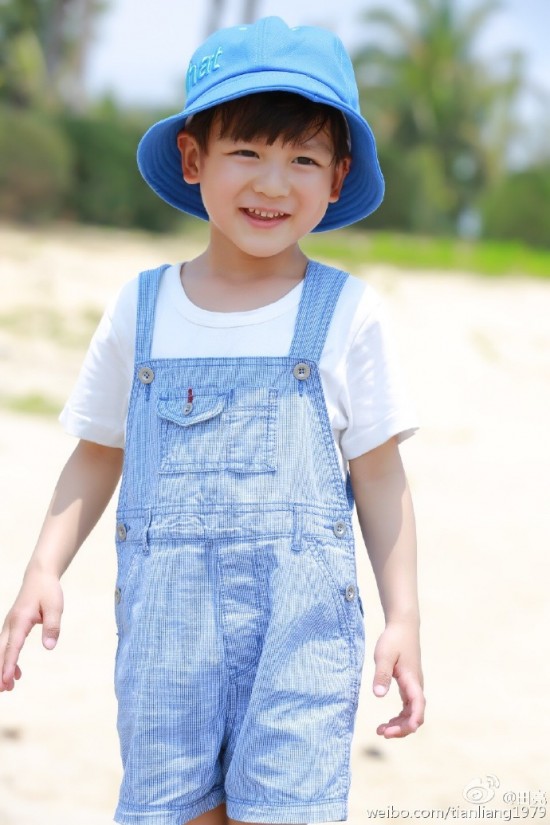 《爸爸4》奔着森碗去的，却被董力阿拉蕾圈粉