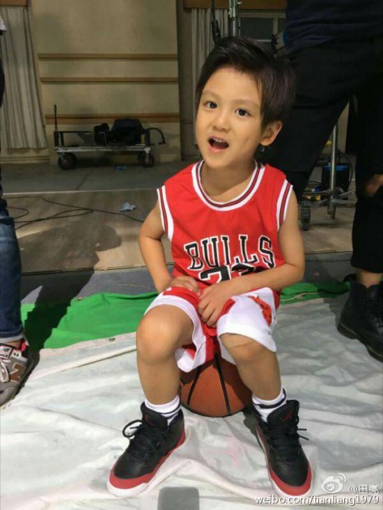 《爸爸4》奔着森碗去的，却被董力阿拉蕾圈粉