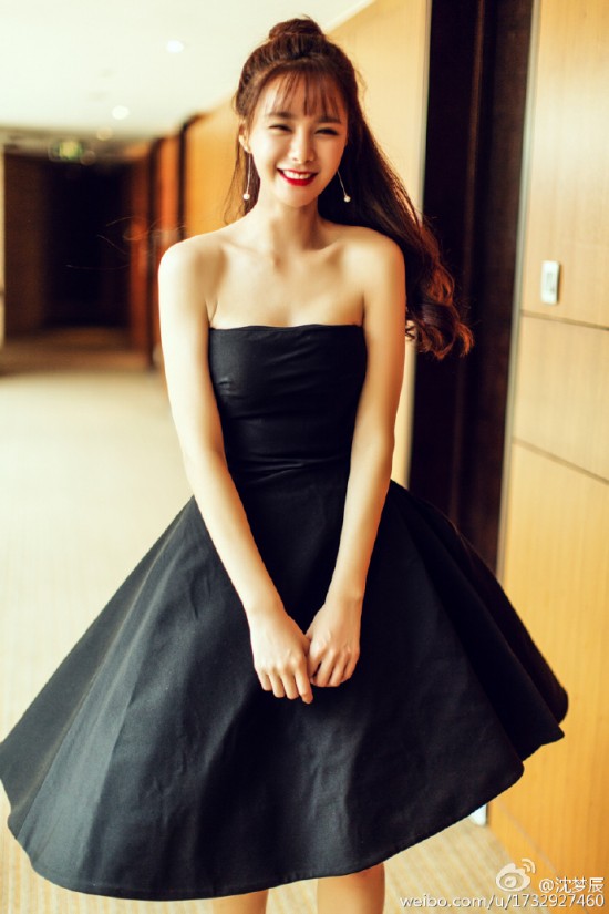 谁要看教官虐杨幂，我只想看沈梦辰的纯素颜