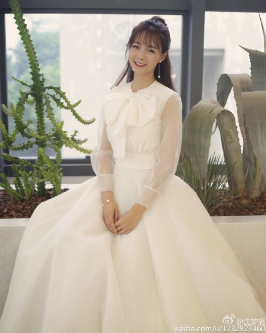 谁要看教官虐杨幂，我只想看沈梦辰的纯素颜