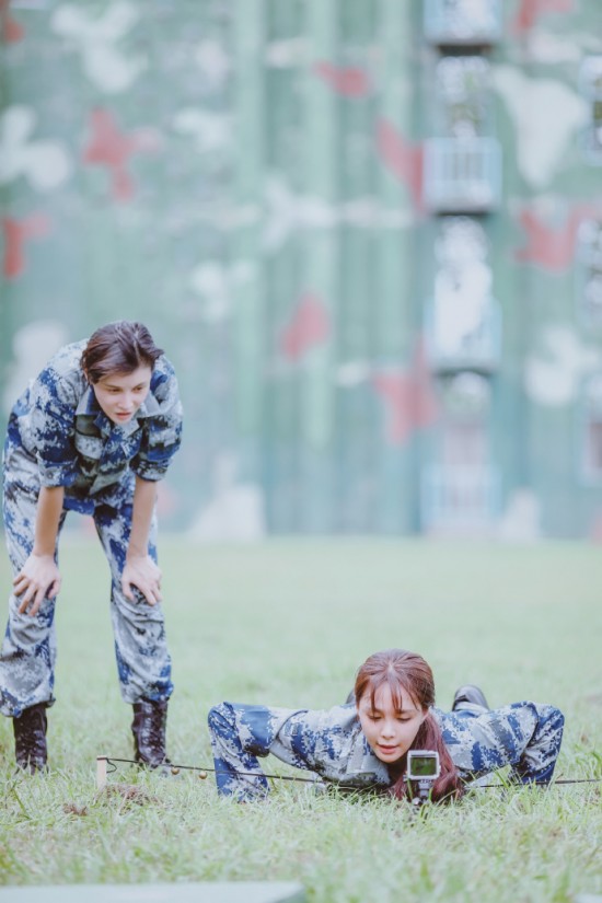 谁要看教官虐杨幂，我只想看沈梦辰的纯素颜