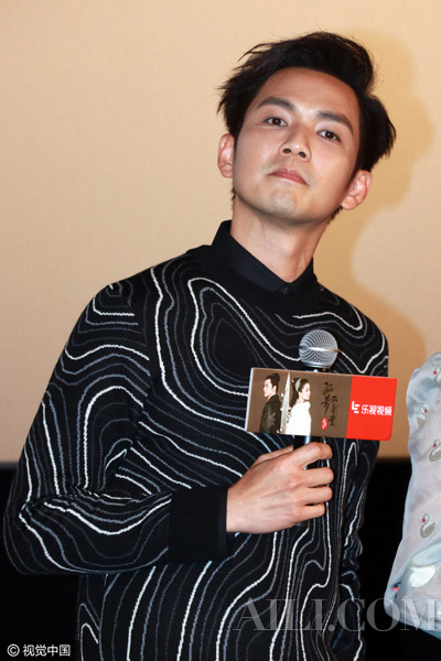 血槽已空！42岁钟汉良卖萌撒娇诠释逆生长