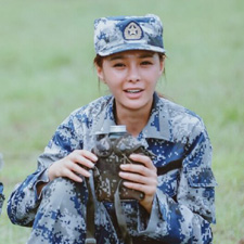 谁要看教官虐杨幂，我只想看沈梦辰的纯素颜