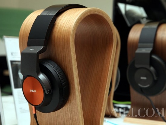 高端敲门砖：AKG K545