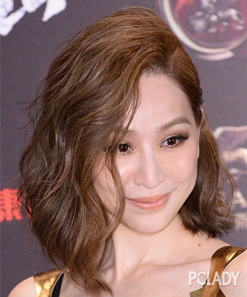 明星脸上那点事儿 袁立炮轰许晴假冻龄