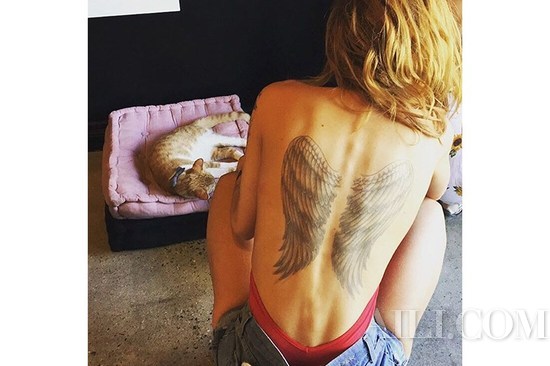 INS上女明星高调晒纹身，你敢说不好看？