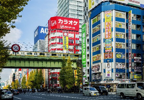 国货强势逆袭，把面膜卖到全世界护肤品质检最严格的国家