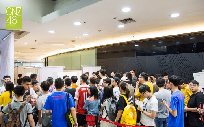 《少年派》对阵《带着爸爸去留学》 新生代女星开启霸屏模式!