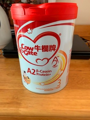 宝宝为什么会吐奶？牛栏A2奶粉帮我解忧